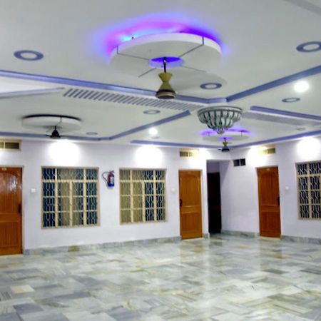 Hotel Roshan Waranasi Zewnętrze zdjęcie